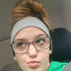 Meet your Posher, Madi